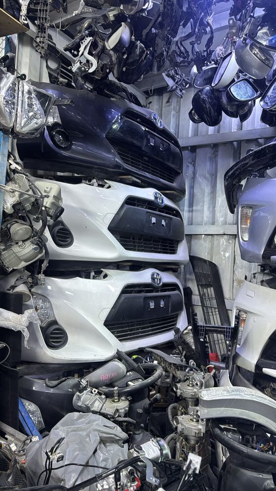 Toyota Aqua — Front Bumper
