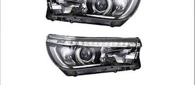 Toyota Hilux — Headlight Set