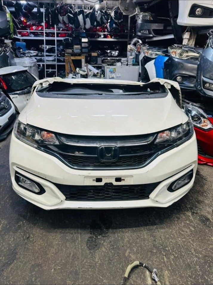 Honda Fit — Nose Cut